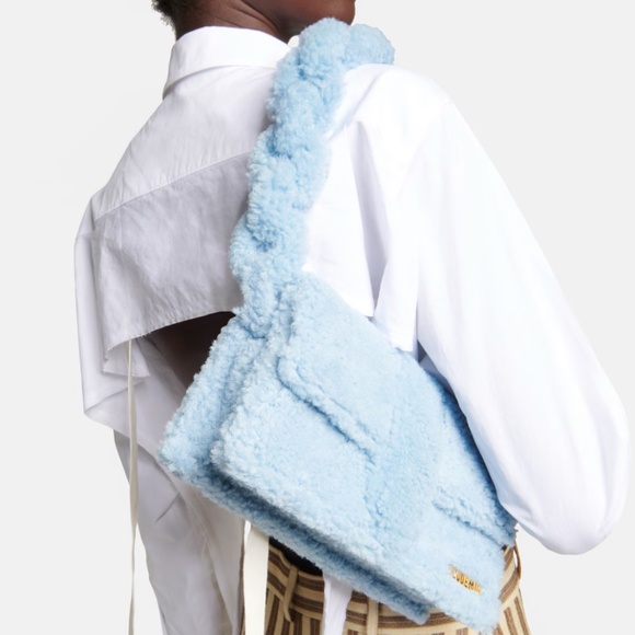 JACQUEMUS Le Bambidou shearling shoulder bag - Picture 6 of 6